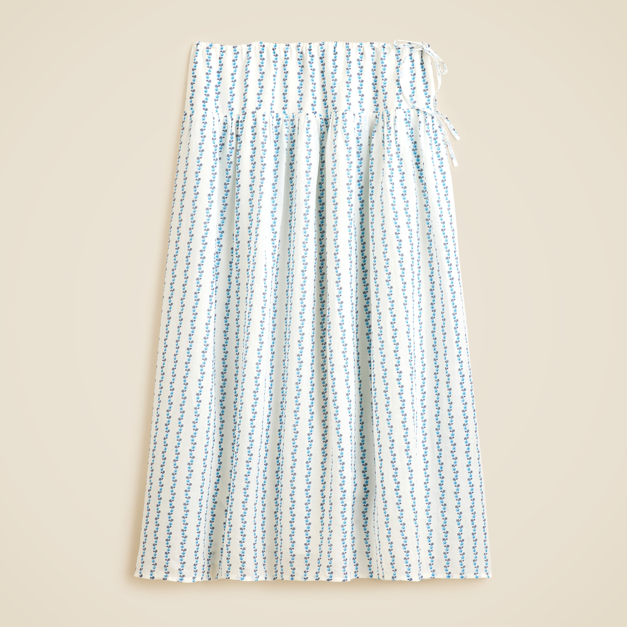 Side-tie skirt in blue daisy-print ramie